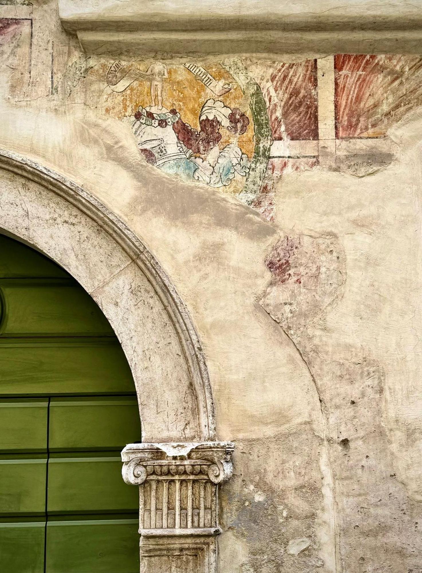 Dimora Legnazzi_A Gem In The Heart Of Brescia Apartment Exterior photo